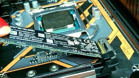 固态硬盘安装教程视频,轻松升级电脑性能攻略