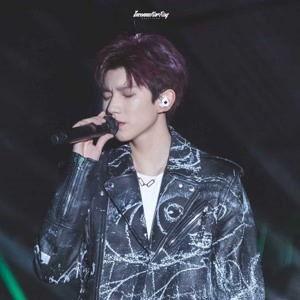 关于王源的视频