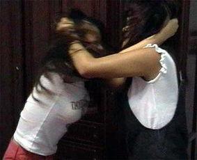 学生打架扒衣视频,扒衣打架视频引发社会关注